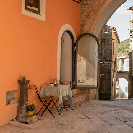 Le Finestre Sulle Stelle アパート Gerfalco